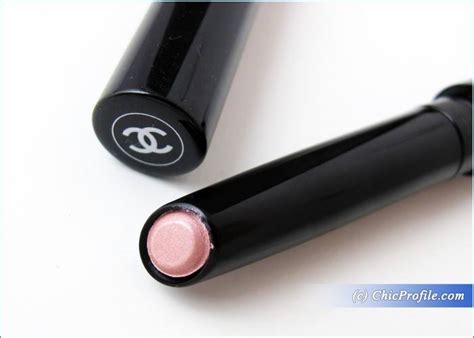 Chanel Rose Petale Stylo Eyeshadow Review, Swatches, Photos